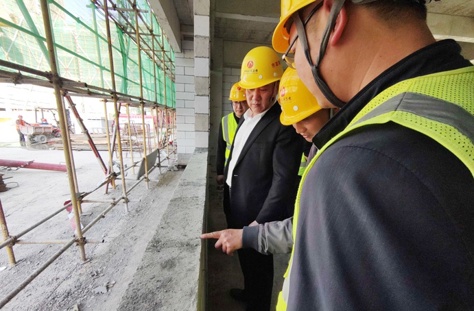 徐旭前往市政公用城三期項(xiàng)目、市政綠色建材科技產(chǎn)業(yè)園項(xiàng)目調(diào)研